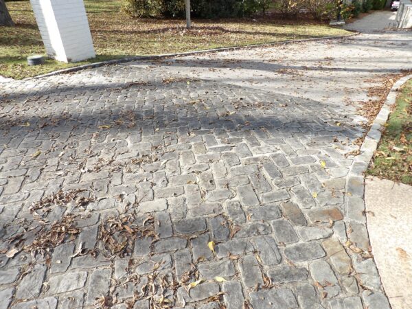 #66 TUMBLED BLUE COBBLESTONES